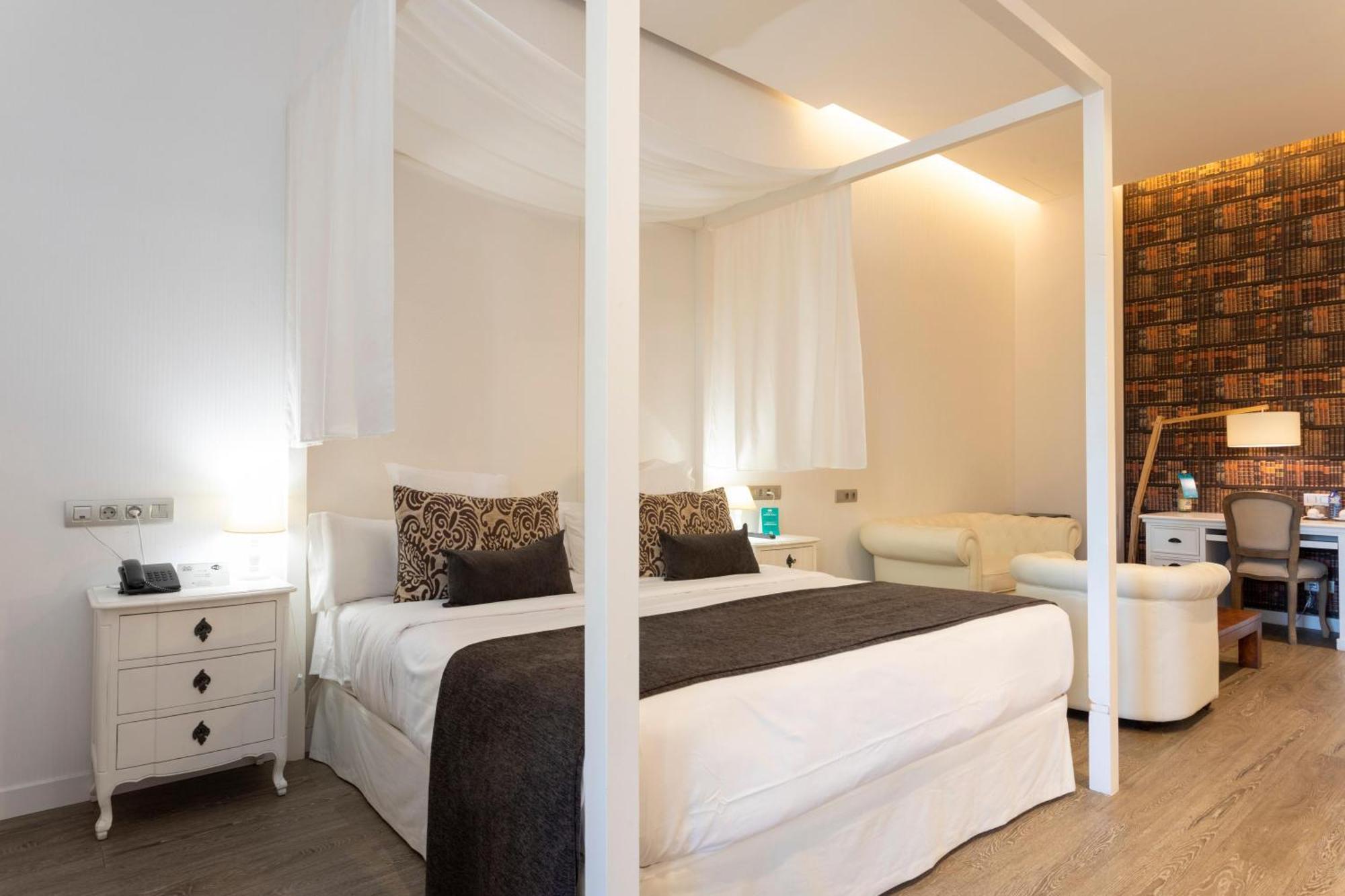 1881 Hotel Balneario Vichy Catalan Кальдес-де-Малавелья Екстер'єр фото