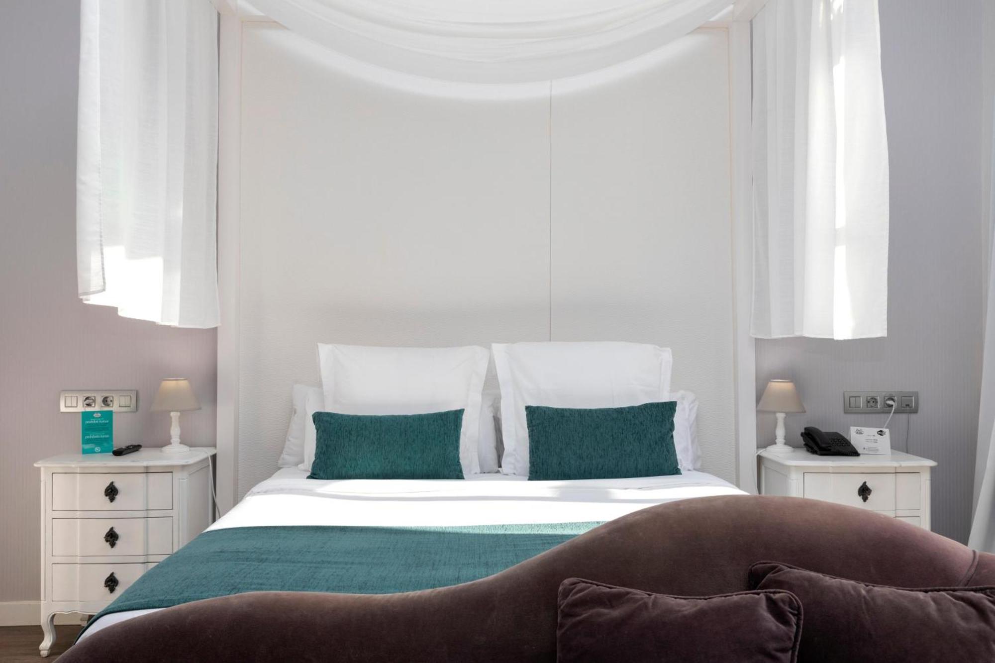 1881 Hotel Balneario Vichy Catalan Кальдес-де-Малавелья Екстер'єр фото
